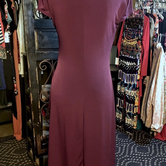 Vtg Y2K BISOU BISOU Dk Plum Stretch Knit Short Sleeve Pleated Front Midi Dress~6 - Picture 2 of 10